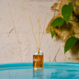 The Air of Ishigaki アロマディフューザー No. 4  睡蓮 (Water Lily)